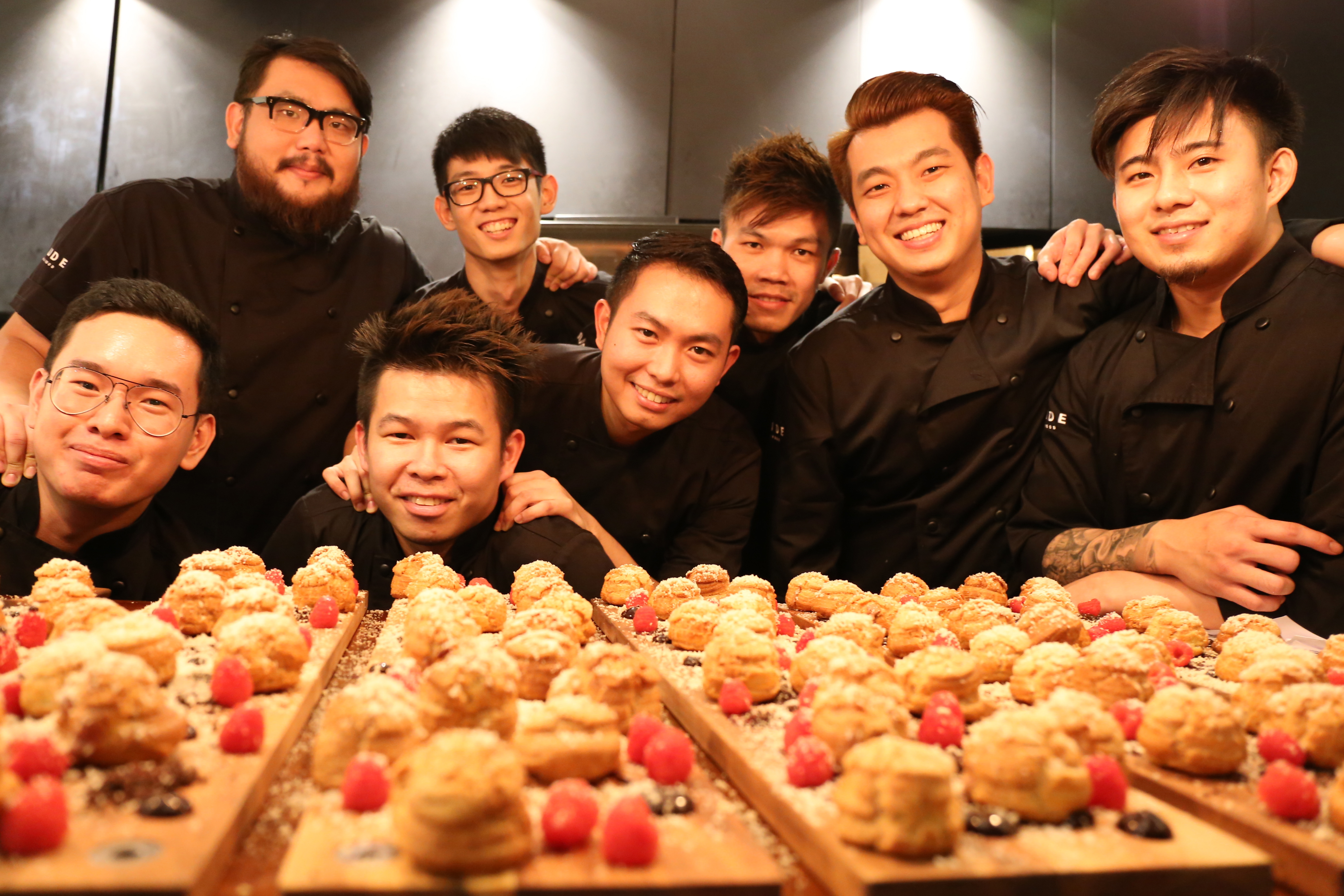 Jerome (top left) and his team of chefs. “We were from outside the industry. We were consultants by background – know nothing about food but love food. With Jerome, we quickly formed a tight bond. We knew we met a good man. Then, we tasted his food and we knew we met a good chef. When we talked more, we realised that we met a good collaborator. Jerome’s defining characteristic is his thoughtfulness. Whether it’s as our chef or in the dishes he creates, he’s always very thoughtful. That’s something that continues to amaze us day after day,” said Hong Jun Chen, co-founder of Nude Seafood.