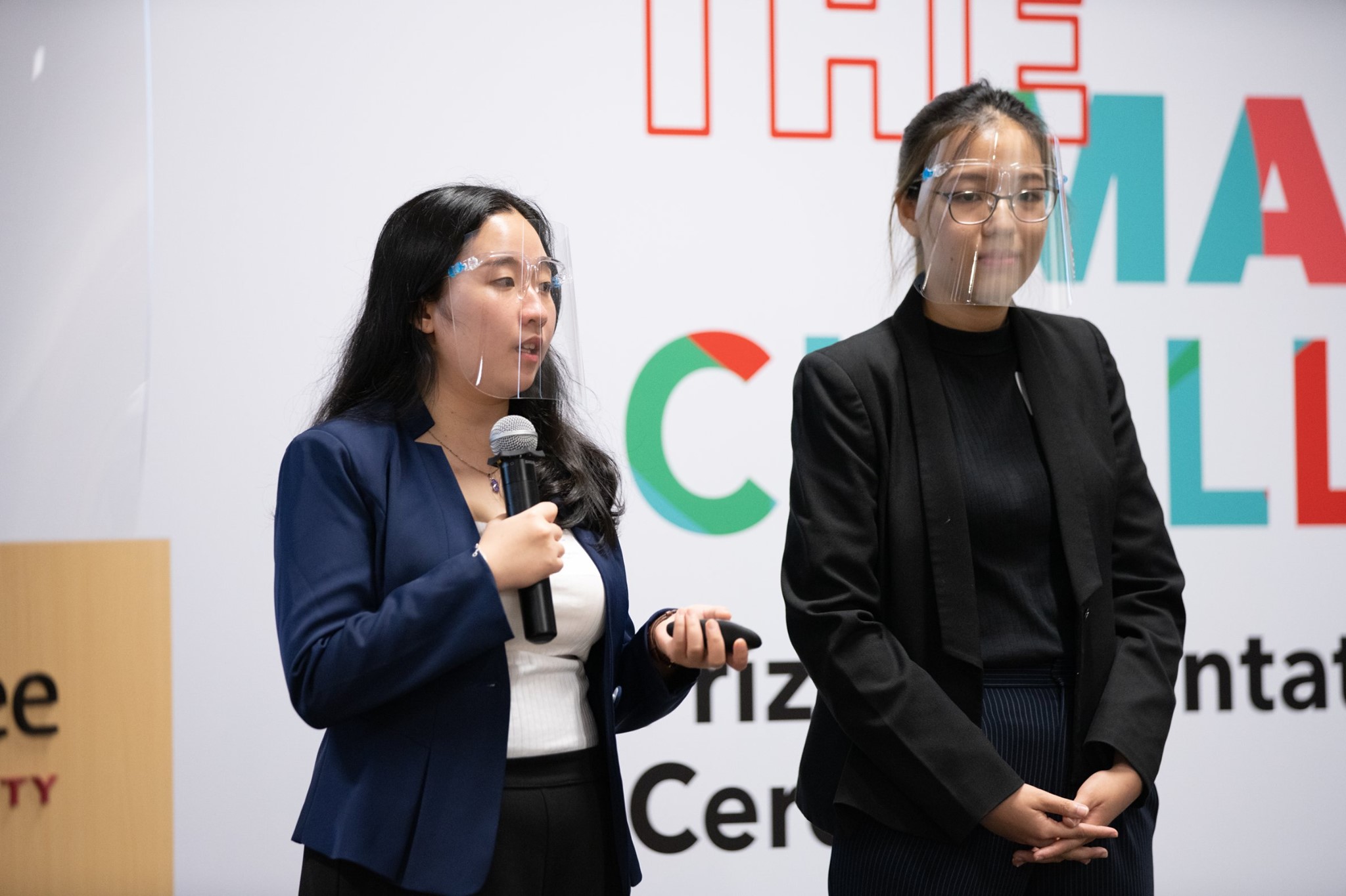students-pitching-ideas