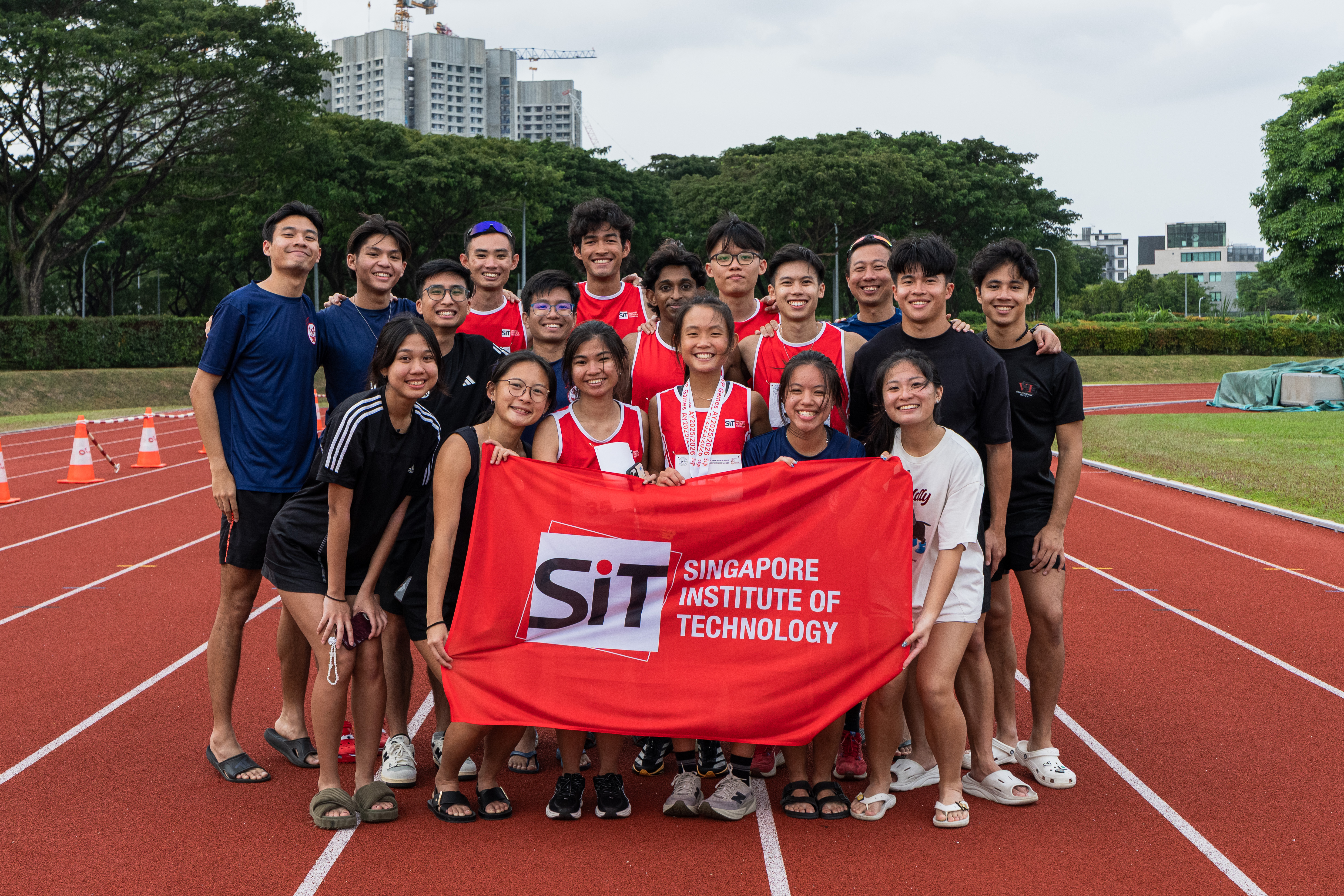 Xuan Jie and her team