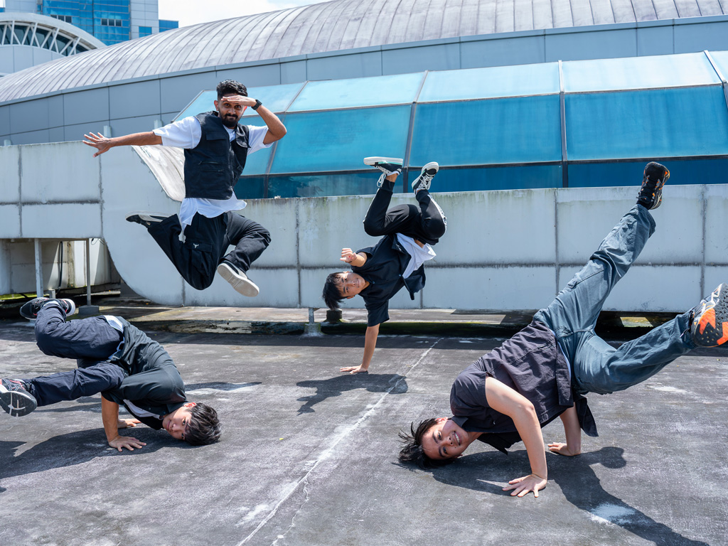 Performing arts group Breakers