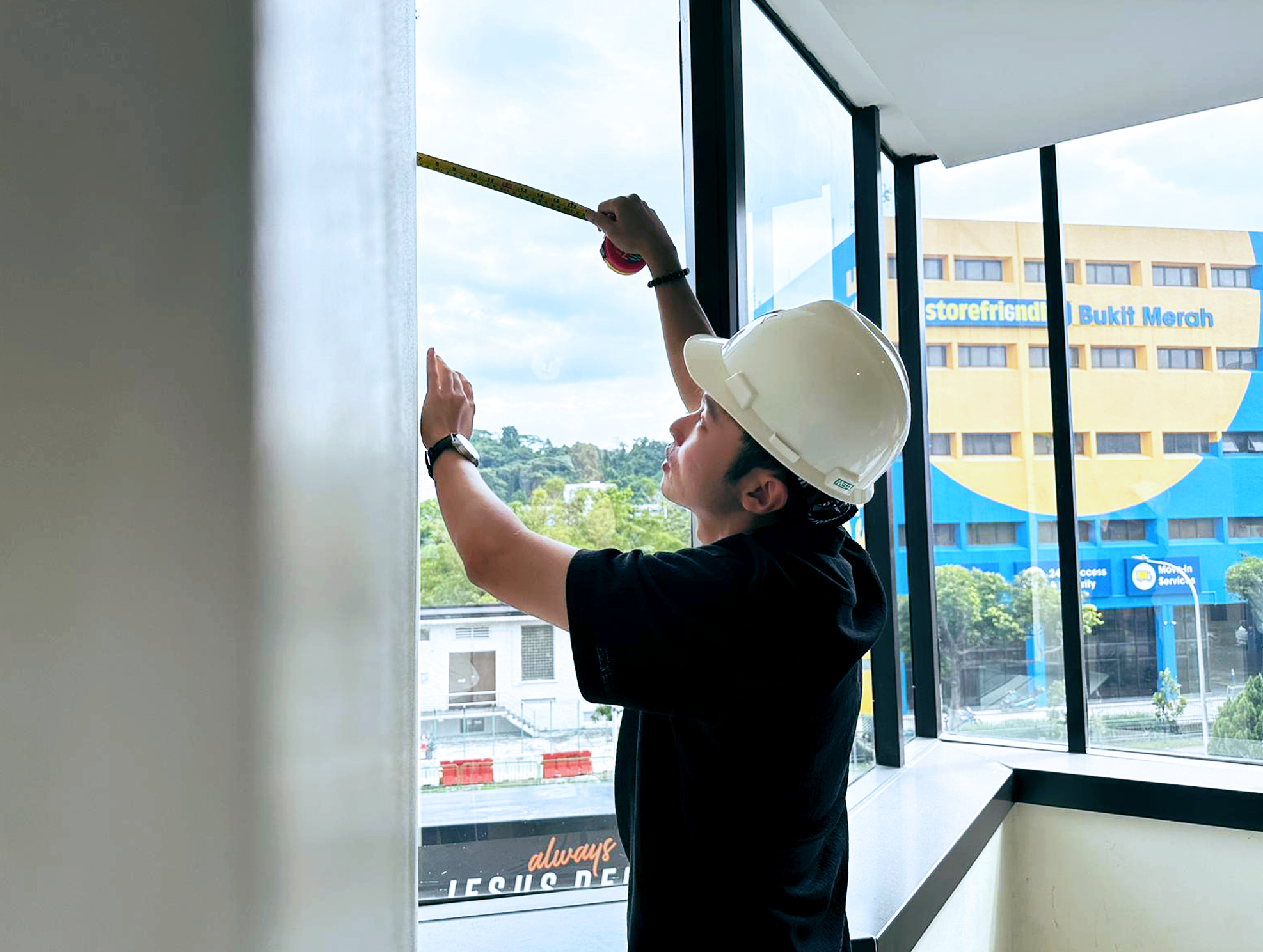 Ken Wen at a site visit. (SIT Photo) 