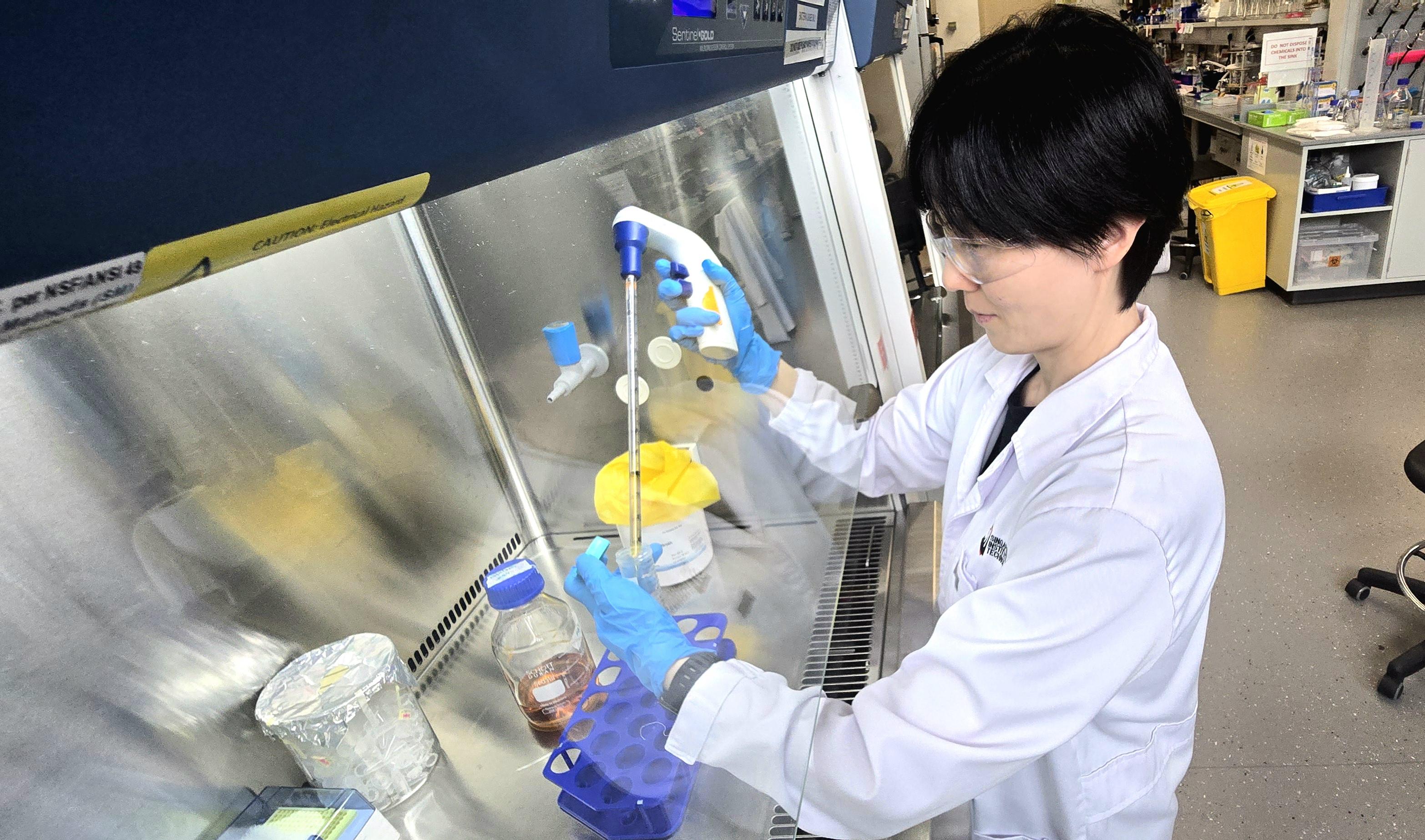 Prof Hwang
