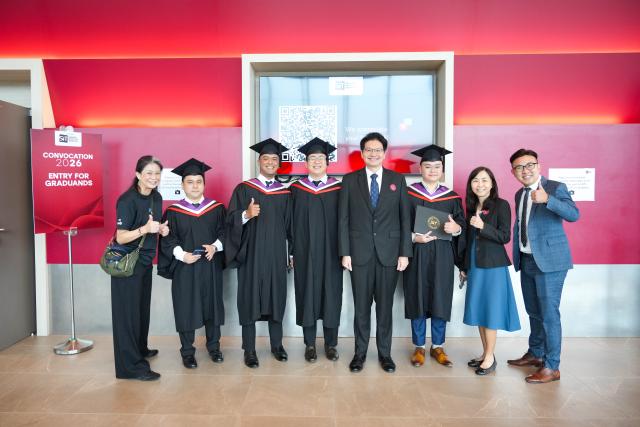Long Kai at convocation.jpg