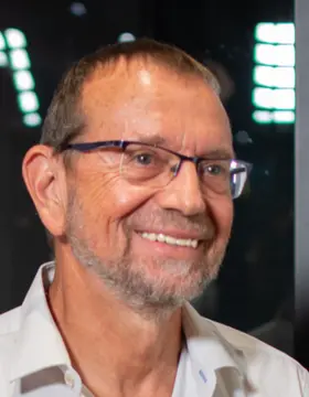 ￼Daniel Zeldis